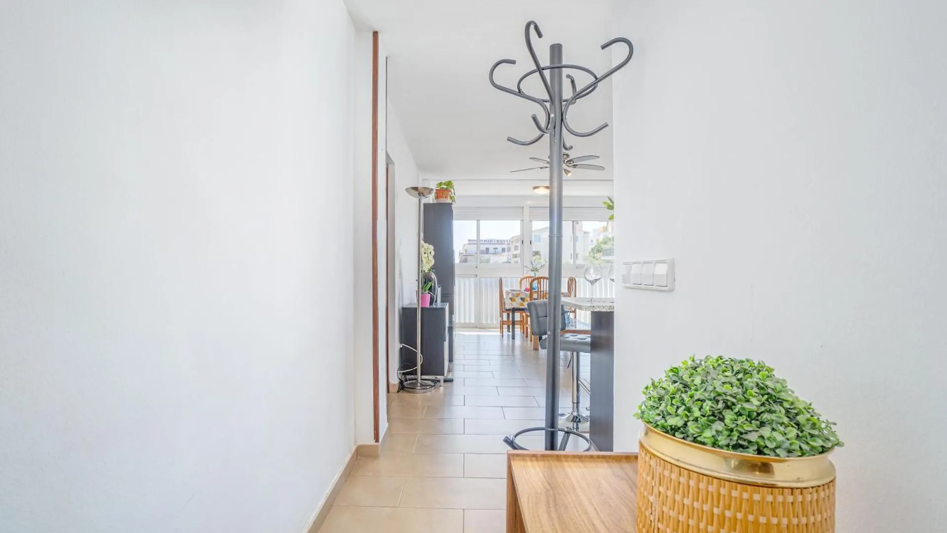Appartement Xx-Salatar Beach Chill In Roses, 2 Minutes Walking To Beach, Fibre Wifi